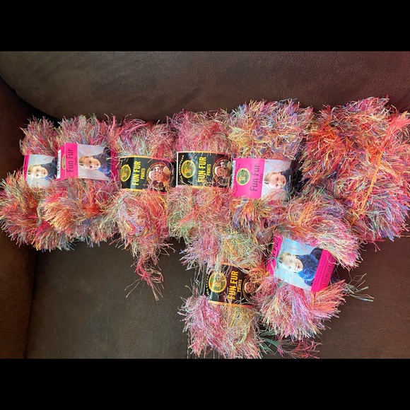 Fun Fur yarn for crocheting 15 rolls - Picture 7 of 7
